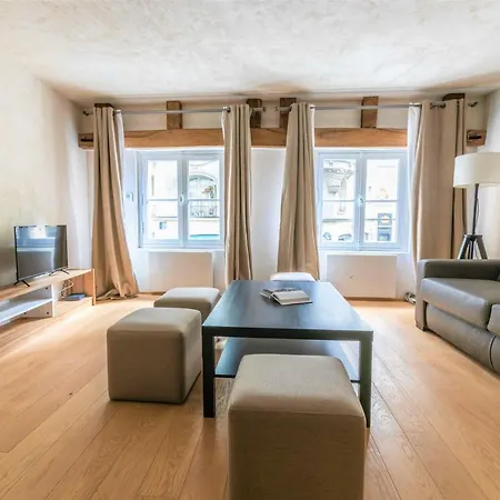 Luxurious & Design Flat 2br/8p- Boulevard Saint Germain *