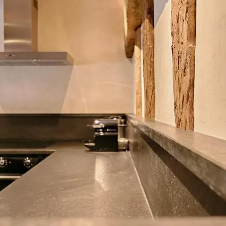 Luxurious & Design Flat 2br/8p- Boulevard Saint Germain Apartman Párizs