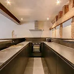 Luxurious & Design Flat 2br/8p- Boulevard Saint Germain * פריז