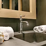 Apartman Luxurious & Design Flat 2br/8p- Boulevard Saint Germain Párizs