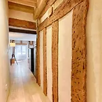 Apartman Luxurious & Design Flat 2br/8p- Boulevard Saint Germain *