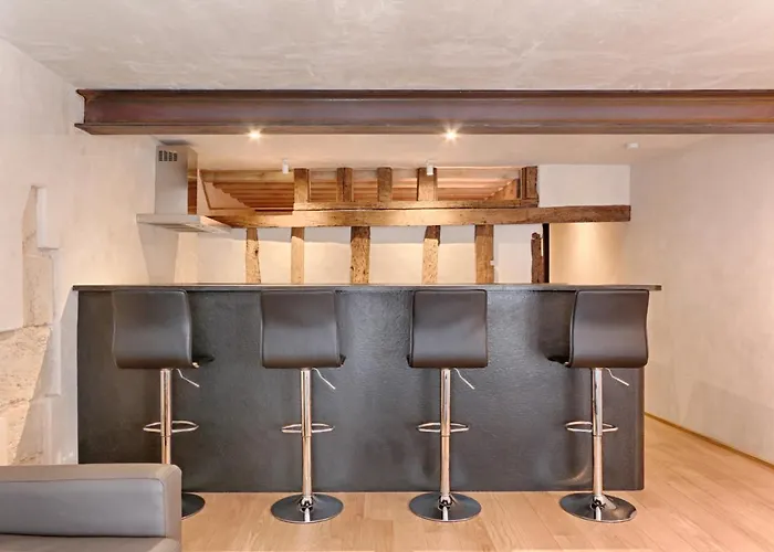 Luxurious & Design Flat 2br/8p- Boulevard Saint Germain *