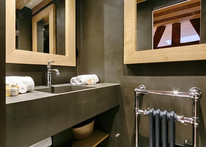 Apartment Luxurious & Design Flat 2br/8p- Boulevard Saint Germain Paris