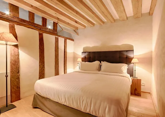 Luxurious & Design Flat 2br/8p- Boulevard Saint Germain *