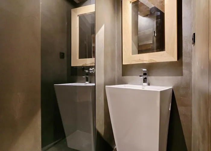 דירה Luxurious & Design Flat 2br/8p- Boulevard Saint Germain פריז